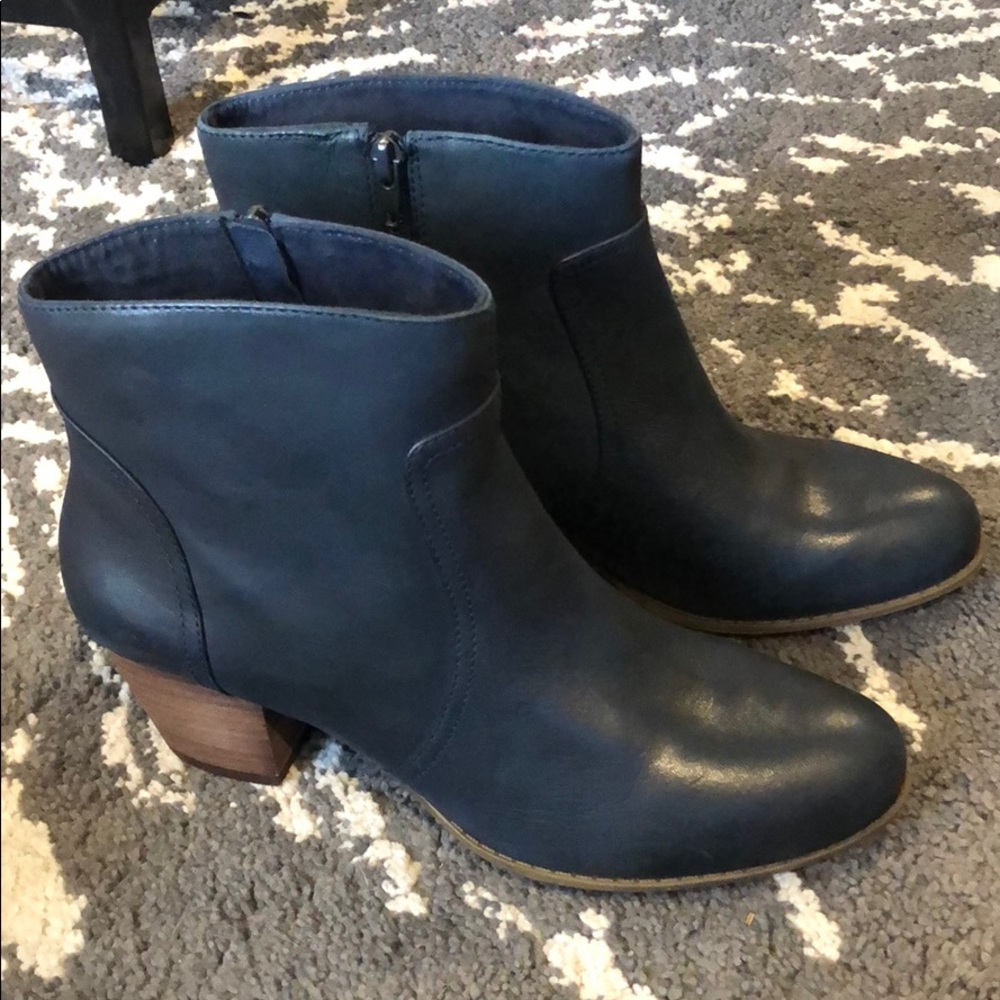 Sole society booties